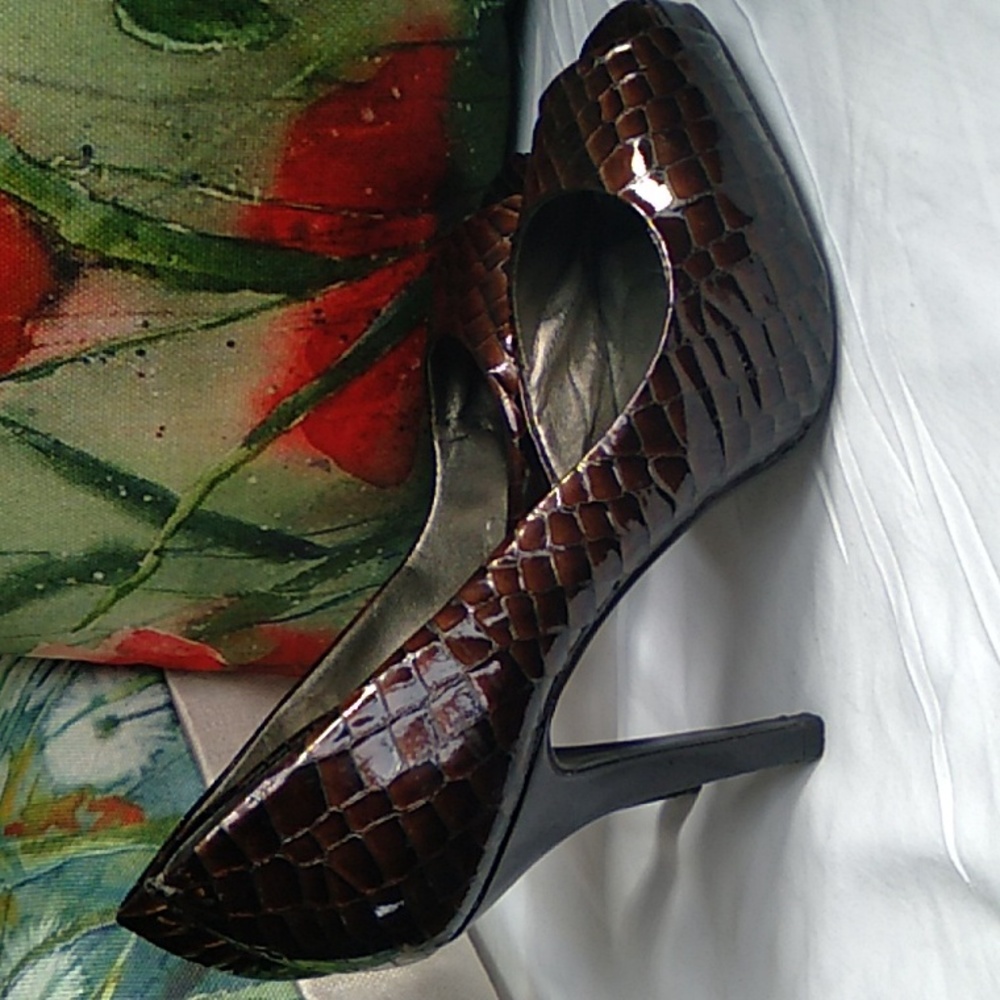 Jessica Simpson Croc Heels